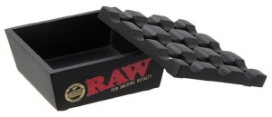 RAW® edler Metallaschenbecher black