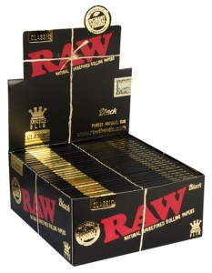 1 Box RAW™ Classic Black King Size Slim Papier